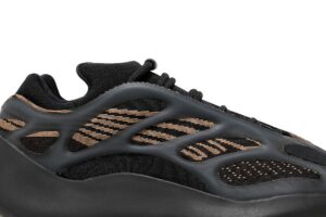 adidas Yeezy 700 V3 Clay Brown GY0189 - Nicesk photo 2