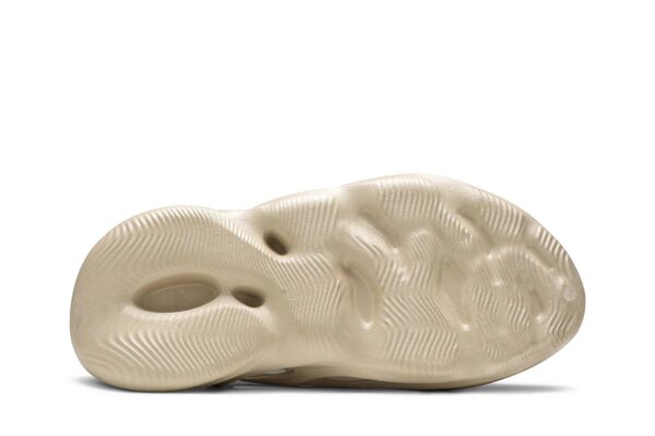 adidas Yeezy Foam RNNR Sand FY4567 - Nicesk photo 4