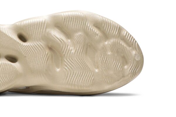 adidas Yeezy Foam RNNR Sand FY4567 - Nicesk photo 5