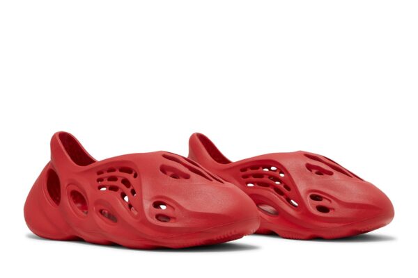 adidas Yeezy Foam RNNR Vermillion GW3355 - Nicesk photo 8