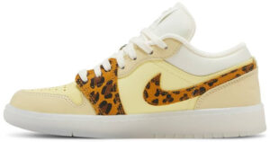 Jordan 1 Low SNKRS Day (Women's) DN6998-700 - Nicesk photo 2