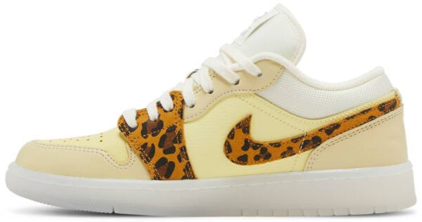 Jordan 1 Low SNKRS Day (Women's) DN6998-700 - Nicesk photo 2
