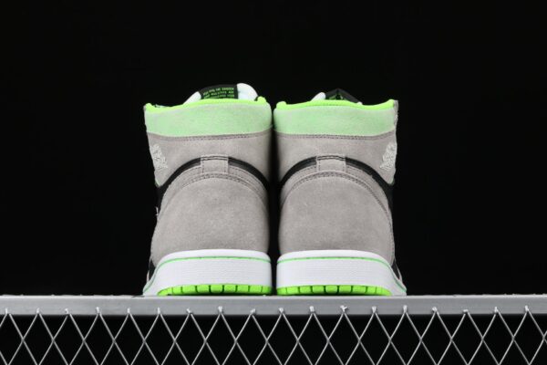 Jordan 1 Retro High Neutral Grey Volt 555088-070 - Nicesk photo 5