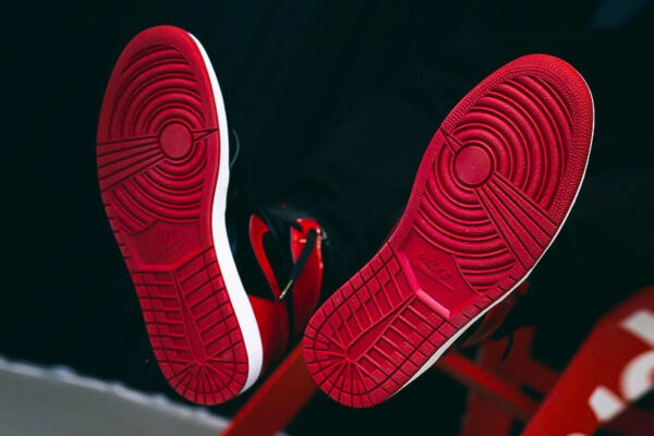 Jordan 1 Retro High OG Patent Bred 555088-063 - Nicesk photo 7