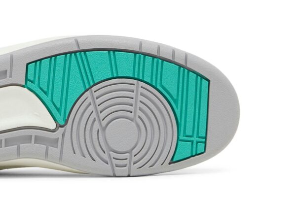 Jordan 2 Retro Crystal Mint (Women's) FN6755-100 - Nicesk photo 5