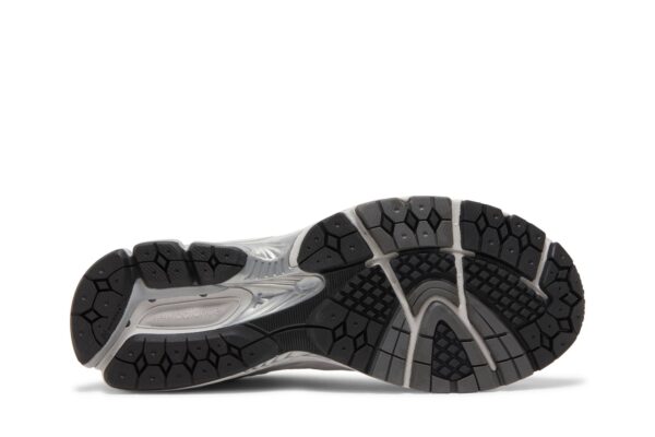 New Balance 2002R Grey ML2002R0 - Nicesk photo 4
