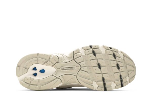 New Balance 530 Ivory MR530SH - Nicesk photo 4