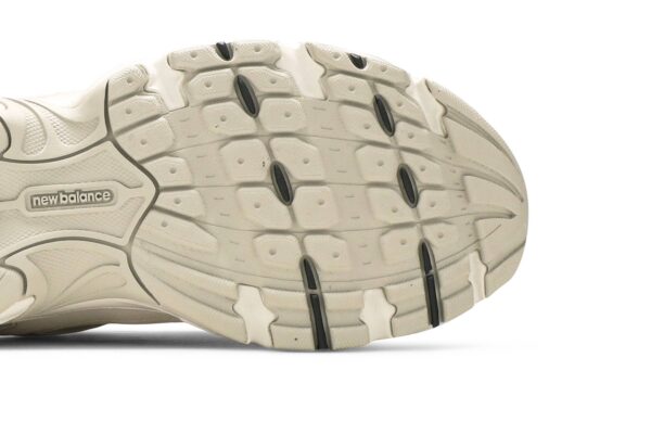 New Balance 530 Ivory MR530SH - Nicesk photo 5
