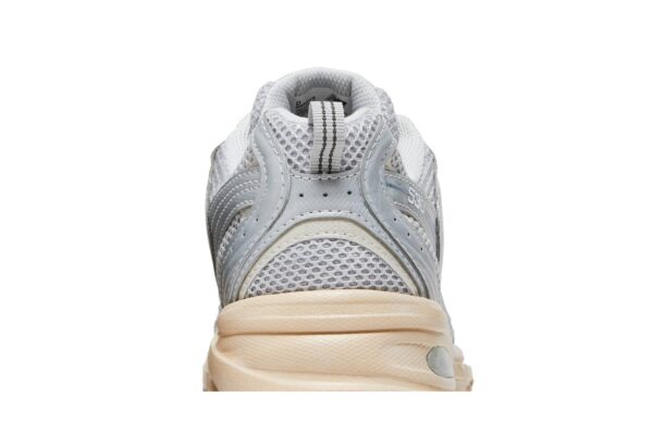 New Balance 530 Vintage Silver Metallic Moonbeam MR530VS - Nicesk photo 7
