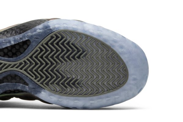 Nike Air Foamposite One Iridescent (Women's) AA3963-001 - Nicesk photo 5