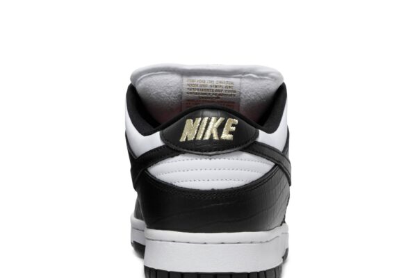 Nike SB Dunk Low Supreme Stars Black (2021) DH3228-102 - Nicesk photo 7