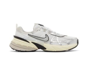 Nike V2K Run Summit White Metallic Silver (Women's) FD0736-100 - Nicesk photo 1