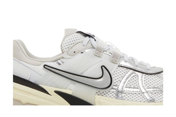 Nike V2K Run Summit White Metallic Silver (Women's) FD0736-100 - Nicesk photo 2
