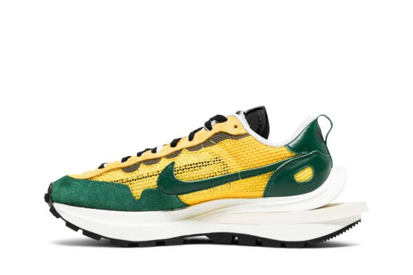 Nike Vaporwaffle sacai Tour Yellow Stadium Green CV1363-700 - Nicesk photo 3