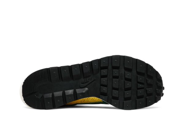 Nike Vaporwaffle sacai Tour Yellow Stadium Green CV1363-700 - Nicesk photo 4