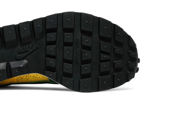 Nike Vaporwaffle sacai Tour Yellow Stadium Green CV1363-700 - Nicesk photo 5
