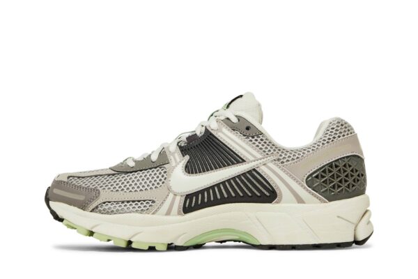 Nike Zoom Vomero 5 Cobblestone Flat Pewter (Women's) FB8825-001 - Nicesk photo 3