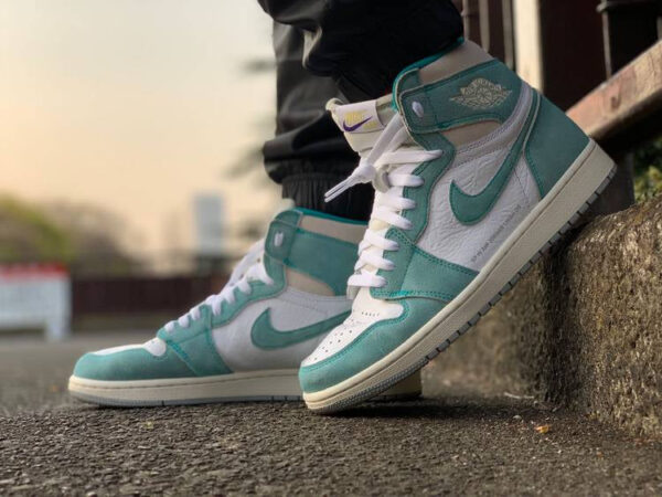 Jordan 1 Retro High Turbo Green 555088-311 - Nicesk photo 3