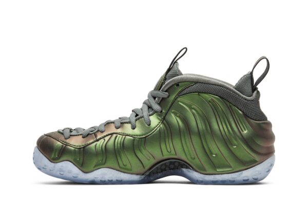 Nike Air Foamposite One Iridescent (Women's) AA3963-001 - Nicesk photo 3